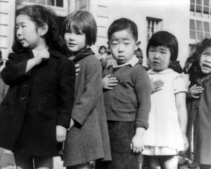 JapaneseAmericansChildrenPledgingAllegiance1942